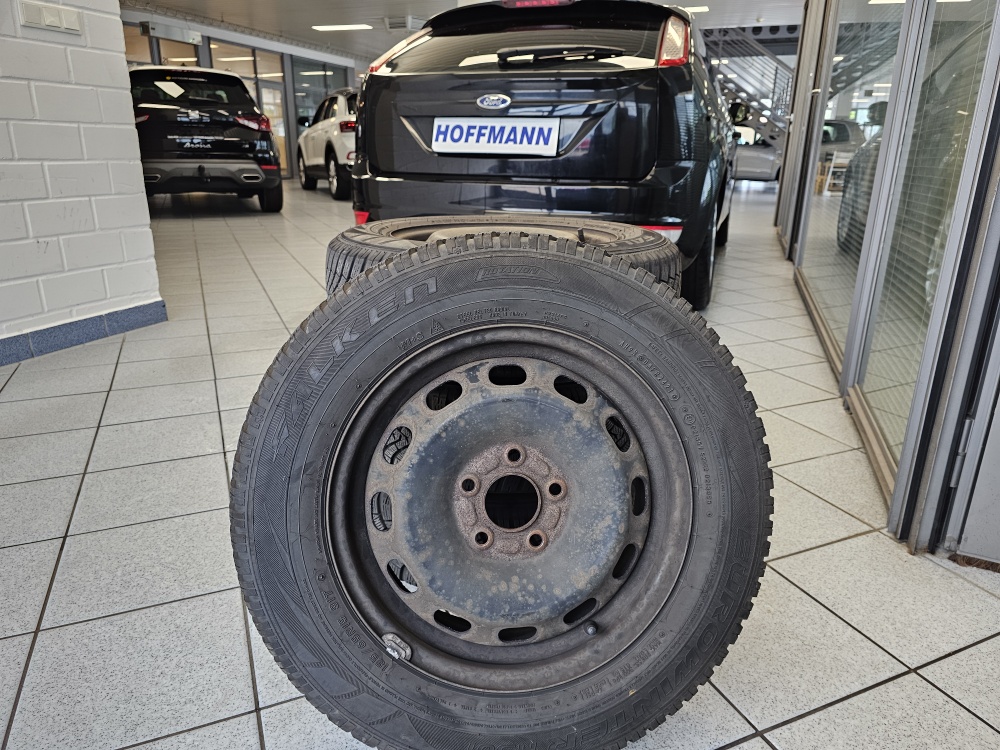 Ford Focus  bei Hoffmann Automobile in Wolfsburg kaufen und sofort mitnehmen - Bild 3