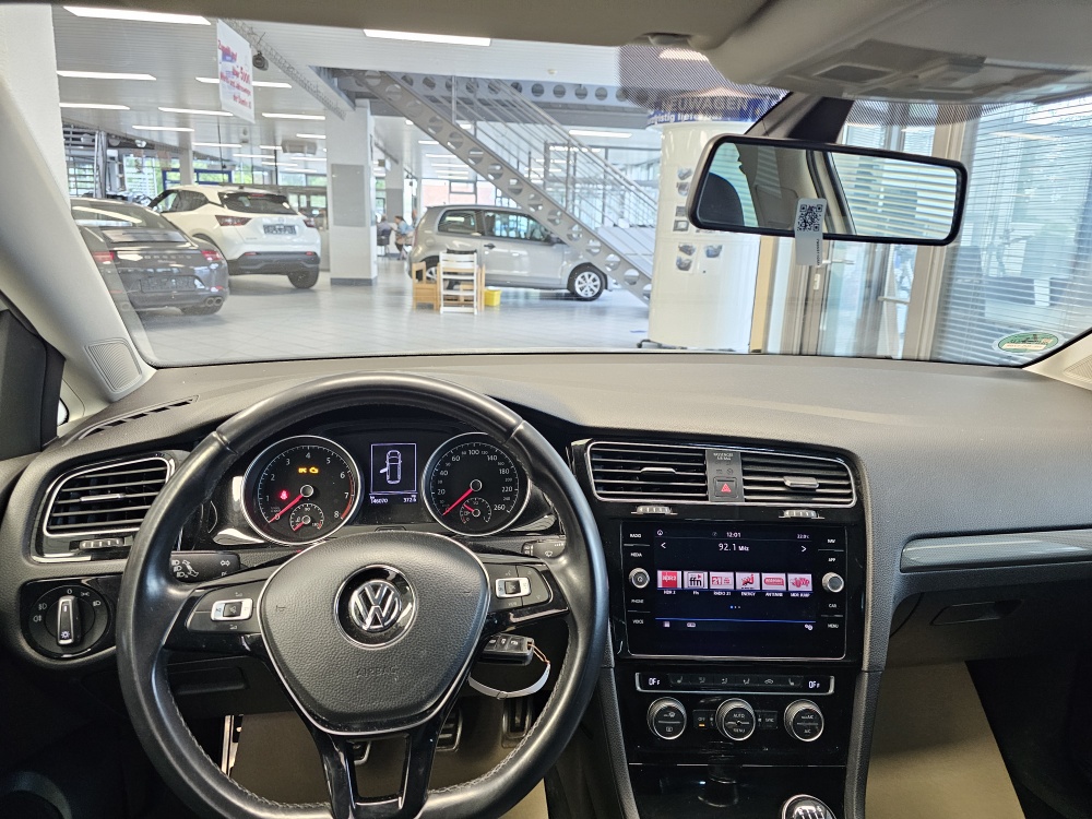 VW Golf Variant  bei Hoffmann Automobile in Wolfsburg kaufen und sofort mitnehmen - Bild 13