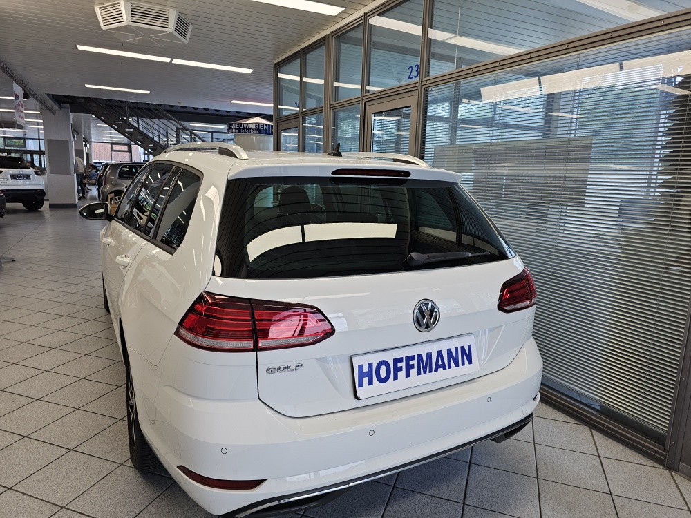 VW Golf Variant  bei Hoffmann Automobile in Wolfsburg kaufen und sofort mitnehmen - Bild 3