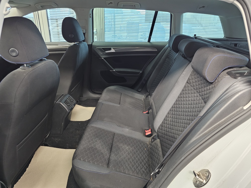 VW Golf Variant  bei Hoffmann Automobile in Wolfsburg kaufen und sofort mitnehmen - Bild 4