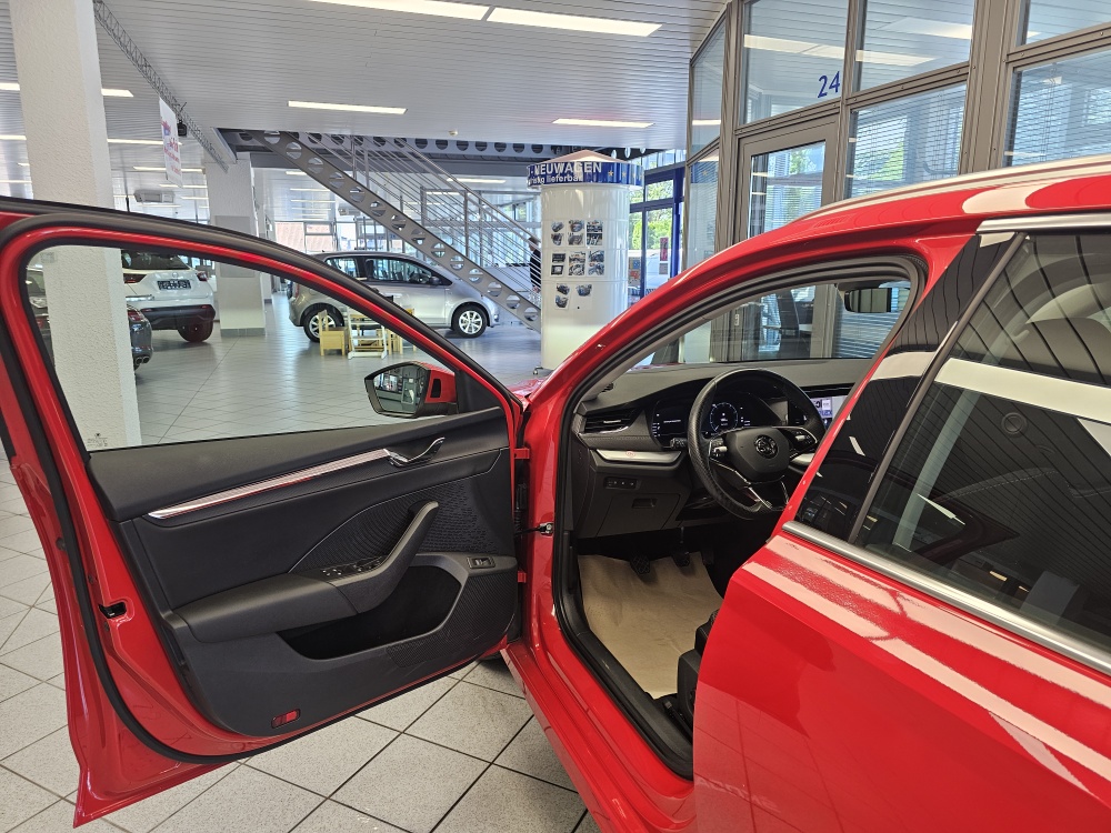 Skoda Octavia Combi  bei Hoffmann Automobile in Wolfsburg kaufen und sofort mitnehmen - Bild 21