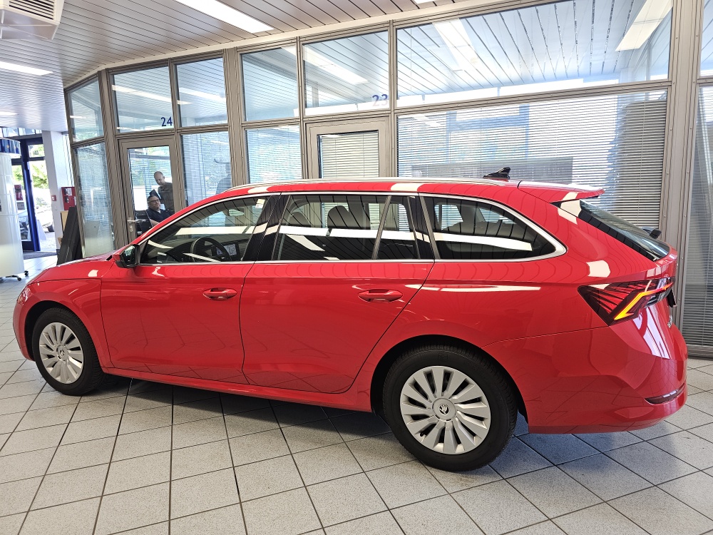 Skoda Octavia Combi  bei Hoffmann Automobile in Wolfsburg kaufen und sofort mitnehmen - Bild 23