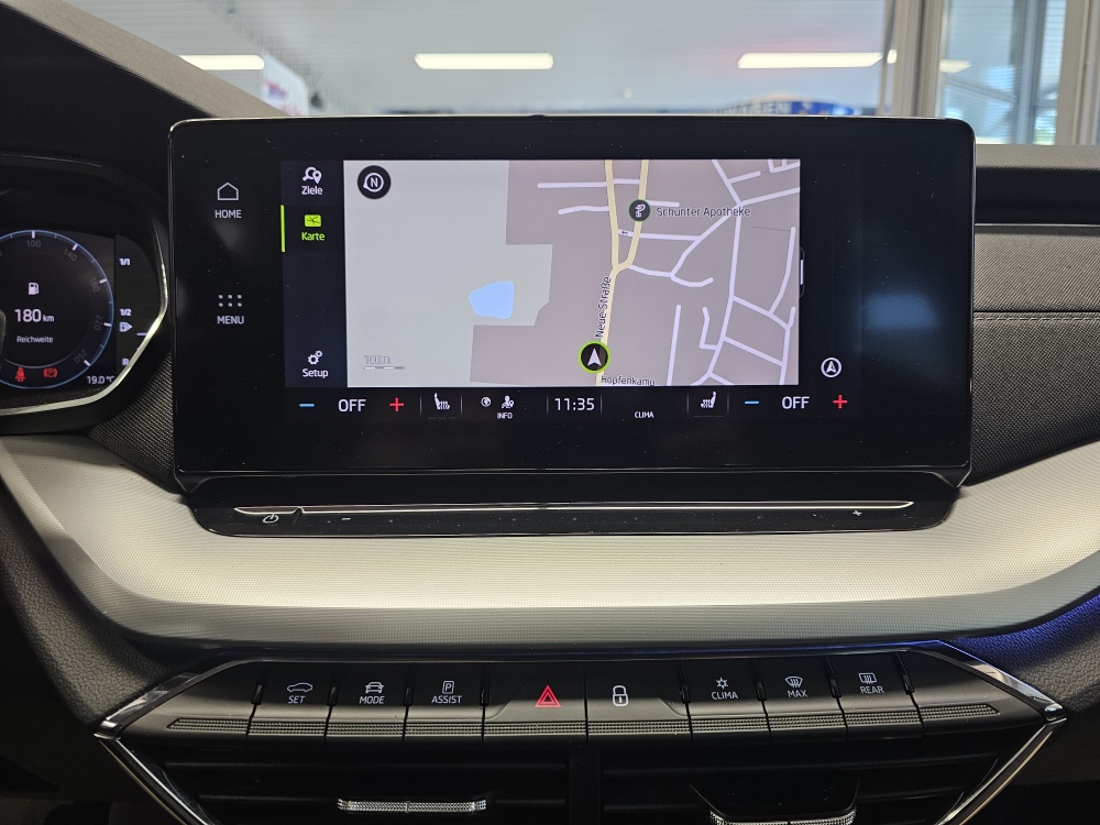 Skoda Octavia Combi  bei Hoffmann Automobile in Wolfsburg kaufen und sofort mitnehmen - Bild 9