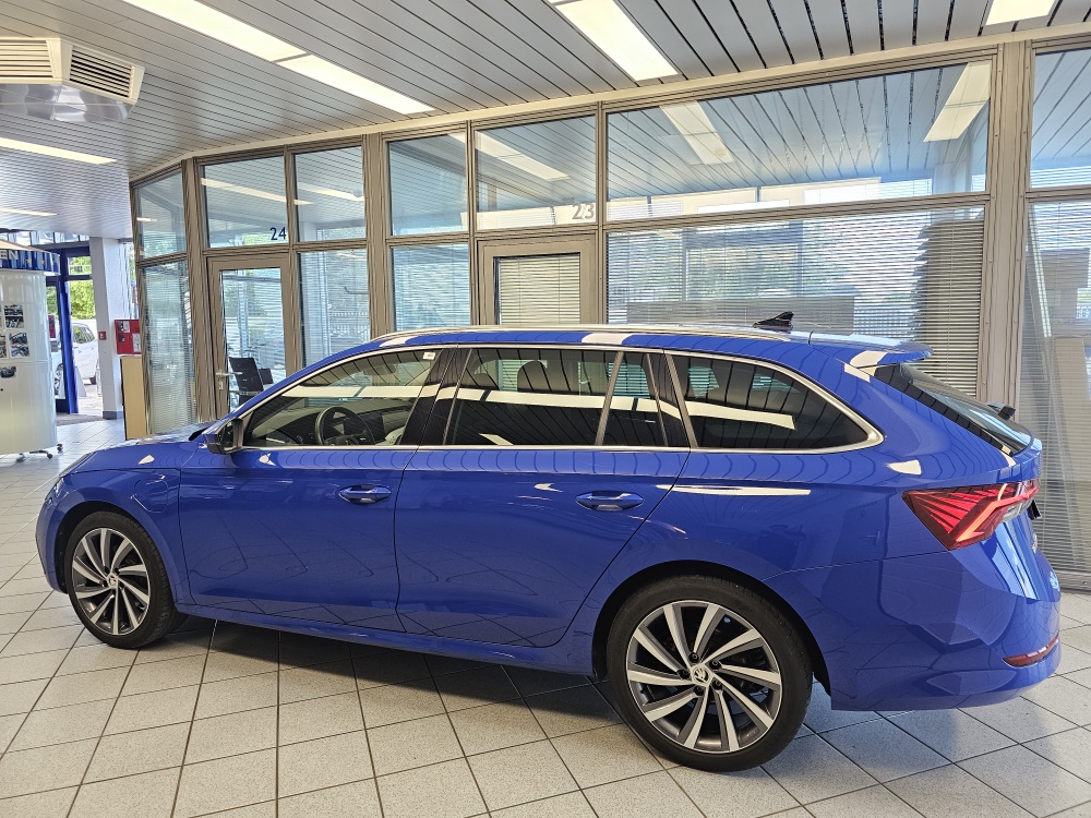 Skoda Octavia Combi  bei Hoffmann Automobile in Wolfsburg kaufen und sofort mitnehmen - Bild 19