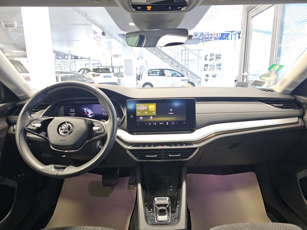 Skoda Octavia Combi  bei Hoffmann Automobile in Wolfsburg kaufen und sofort mitnehmen - Bild 7