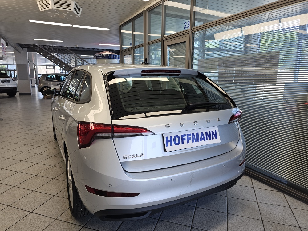 Skoda Scala  bei Hoffmann Automobile in Wolfsburg kaufen und sofort mitnehmen - Bild 4