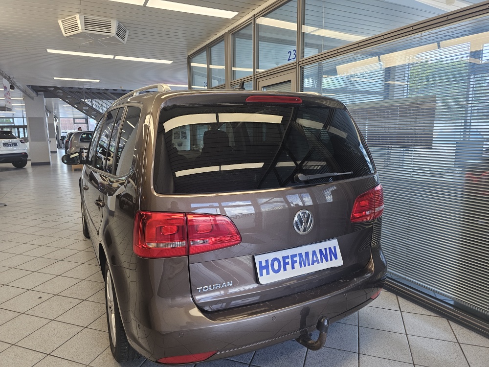 VW Touran  bei Hoffmann Automobile in Wolfsburg kaufen und sofort mitnehmen - Bild 3