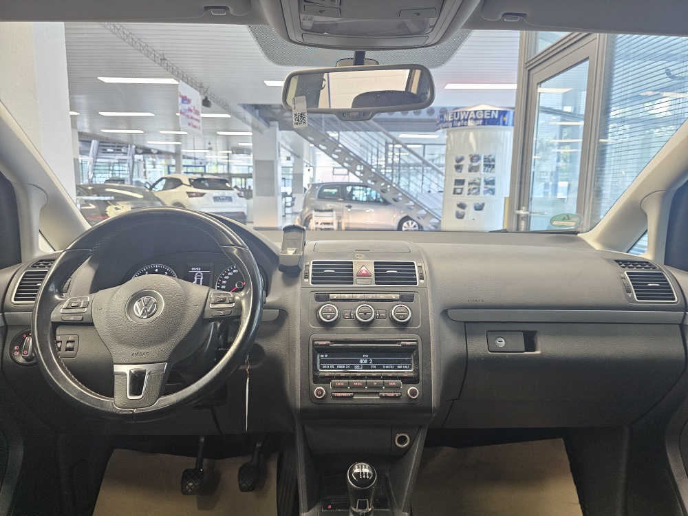 VW Touran  bei Hoffmann Automobile in Wolfsburg kaufen und sofort mitnehmen - Bild 5
