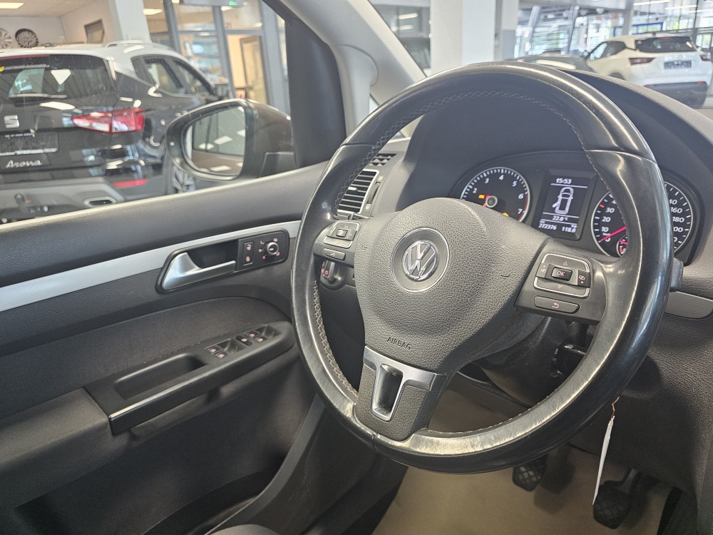 VW Touran  bei Hoffmann Automobile in Wolfsburg kaufen und sofort mitnehmen - Bild 9