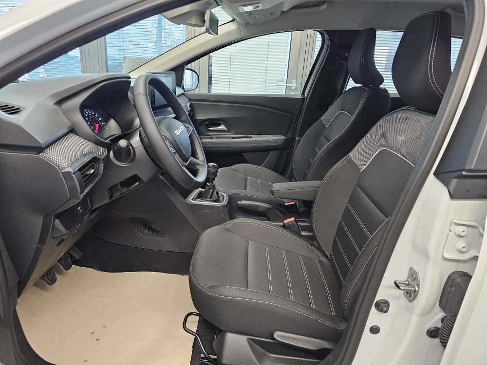 Dacia Sandero  bei Hoffmann Automobile in Wolfsburg kaufen und sofort mitnehmen - Bild 15