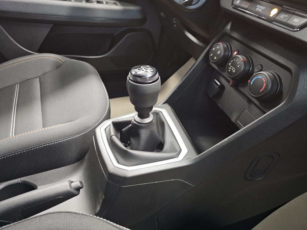 Dacia Sandero  bei Hoffmann Automobile in Wolfsburg kaufen und sofort mitnehmen - Bild 6