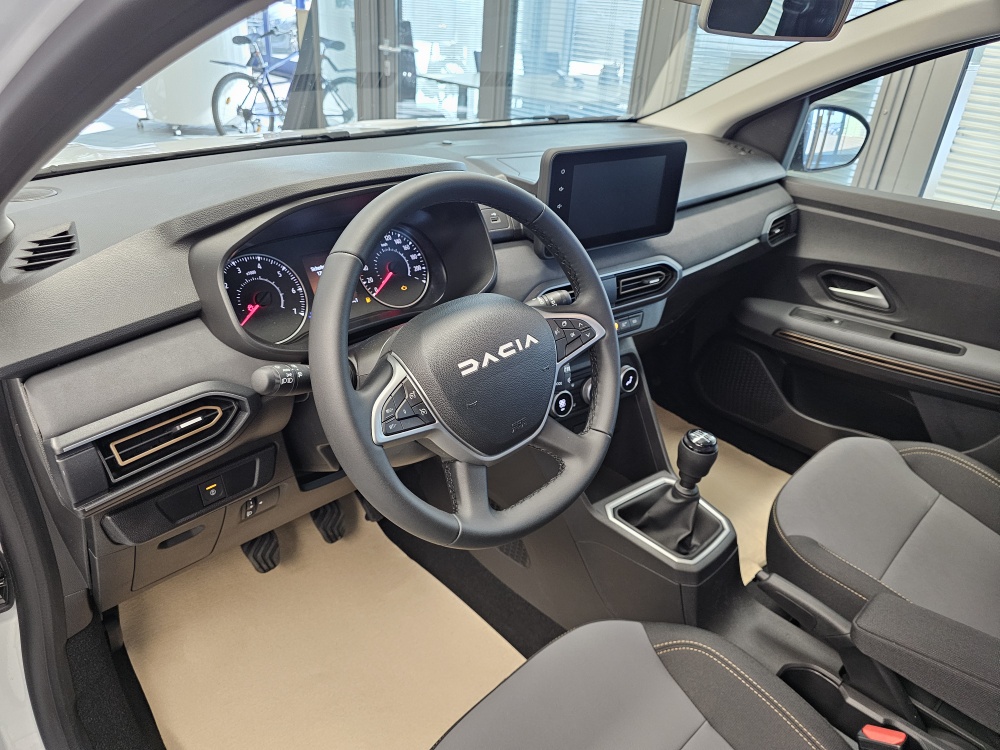 Dacia Sandero  bei Hoffmann Automobile in Wolfsburg kaufen und sofort mitnehmen - Bild 11