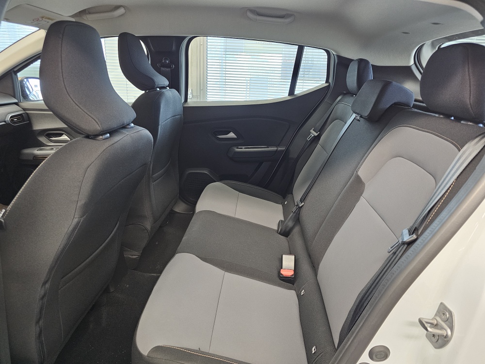 Dacia Sandero  bei Hoffmann Automobile in Wolfsburg kaufen und sofort mitnehmen - Bild 4