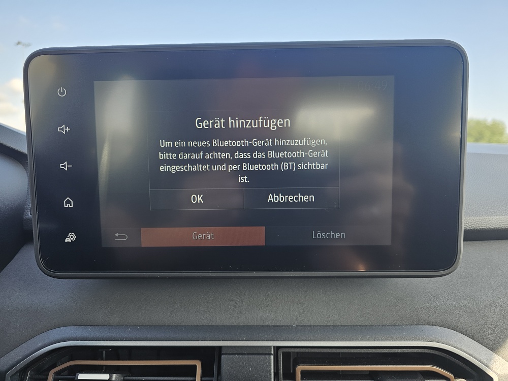 Dacia Sandero  bei Hoffmann Automobile in Wolfsburg kaufen und sofort mitnehmen - Bild 17