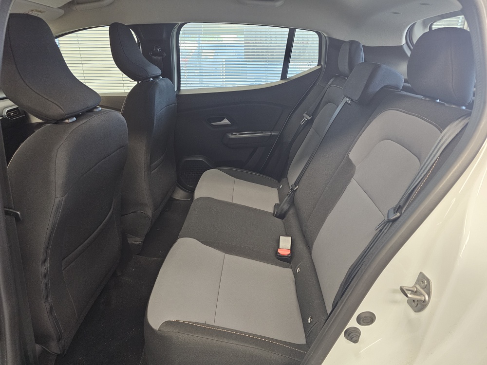 Dacia Sandero  bei Hoffmann Automobile in Wolfsburg kaufen und sofort mitnehmen - Bild 5