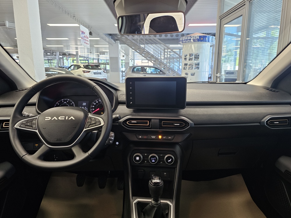 Dacia Sandero  bei Hoffmann Automobile in Wolfsburg kaufen und sofort mitnehmen - Bild 6