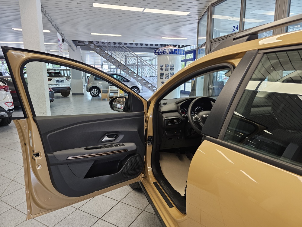 Dacia Sandero  bei Hoffmann Automobile in Wolfsburg kaufen und sofort mitnehmen - Bild 14
