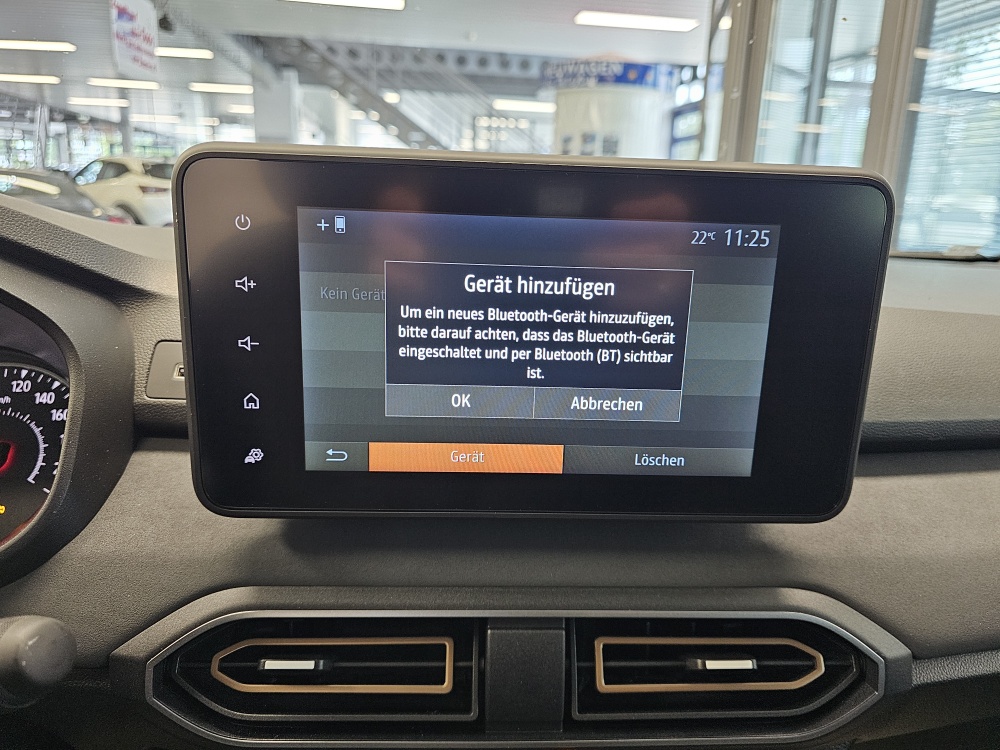 Dacia Sandero  bei Hoffmann Automobile in Wolfsburg kaufen und sofort mitnehmen - Bild 7