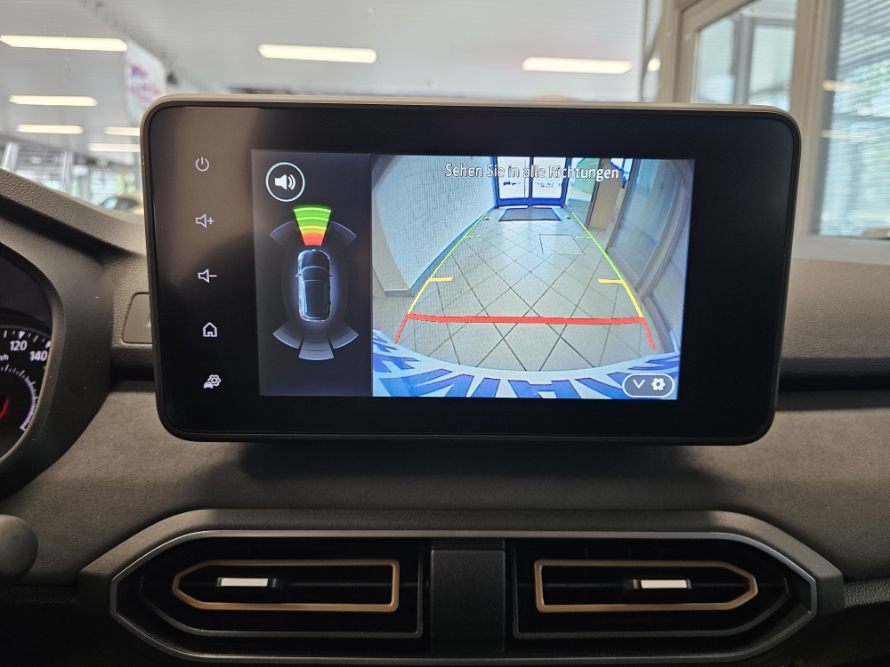 Dacia Sandero  bei Hoffmann Automobile in Wolfsburg kaufen und sofort mitnehmen - Bild 9