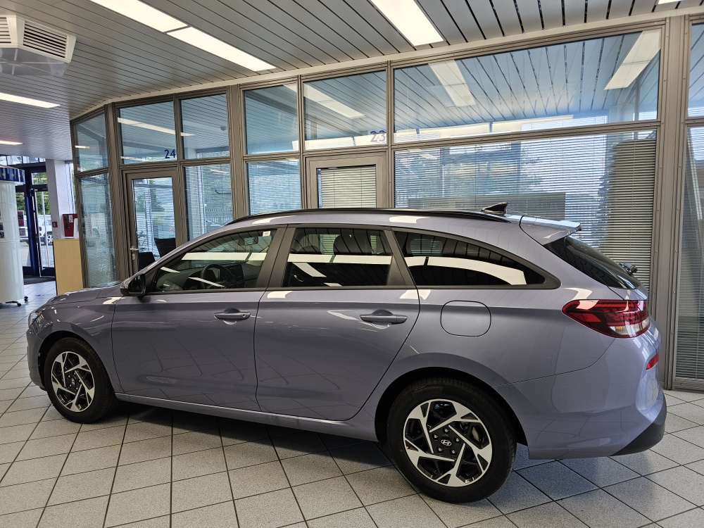 Hyundai i30 Kombi  bei Hoffmann Automobile in Wolfsburg kaufen und sofort mitnehmen - Bild 20