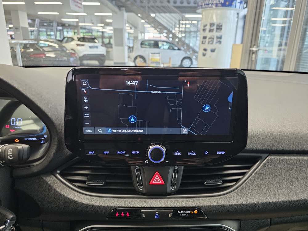 Hyundai i30 Kombi  bei Hoffmann Automobile in Wolfsburg kaufen und sofort mitnehmen - Bild 9