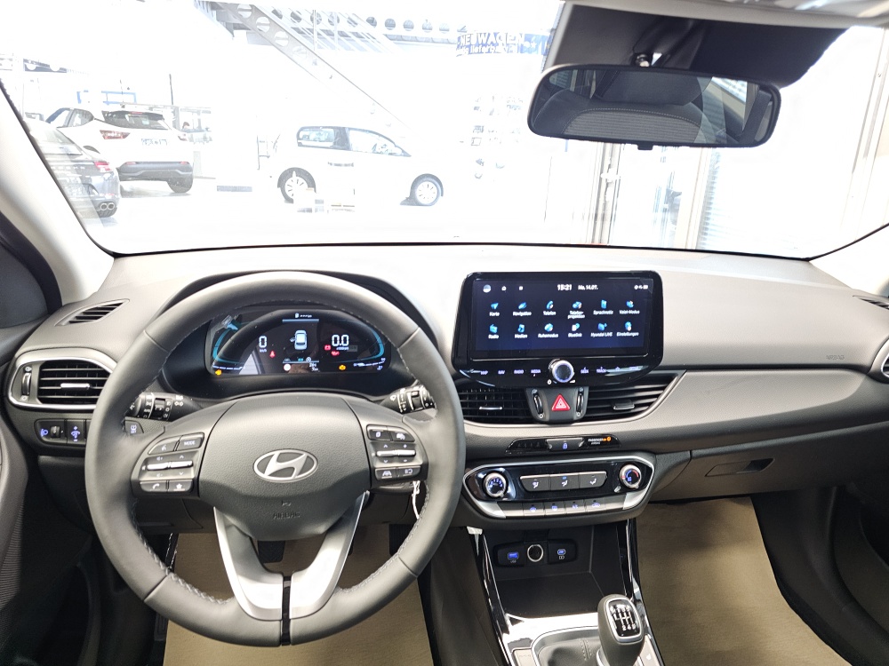 Hyundai i30 Kombi  bei Hoffmann Automobile in Wolfsburg kaufen und sofort mitnehmen - Bild 15