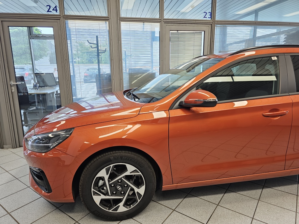 Hyundai i30 Kombi  bei Hoffmann Automobile in Wolfsburg kaufen und sofort mitnehmen - Bild 20