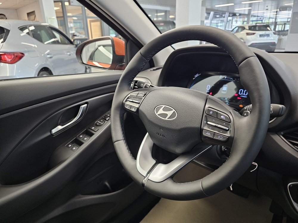 Hyundai i30 Kombi  bei Hoffmann Automobile in Wolfsburg kaufen und sofort mitnehmen - Bild 14