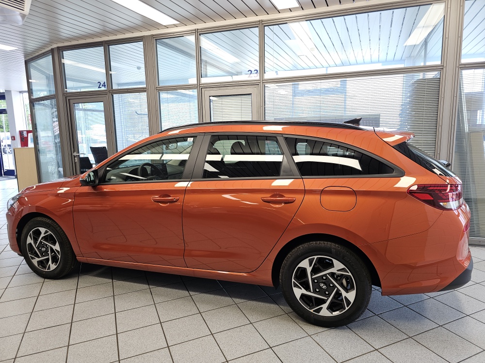 Hyundai i30 Kombi  bei Hoffmann Automobile in Wolfsburg kaufen und sofort mitnehmen - Bild 19