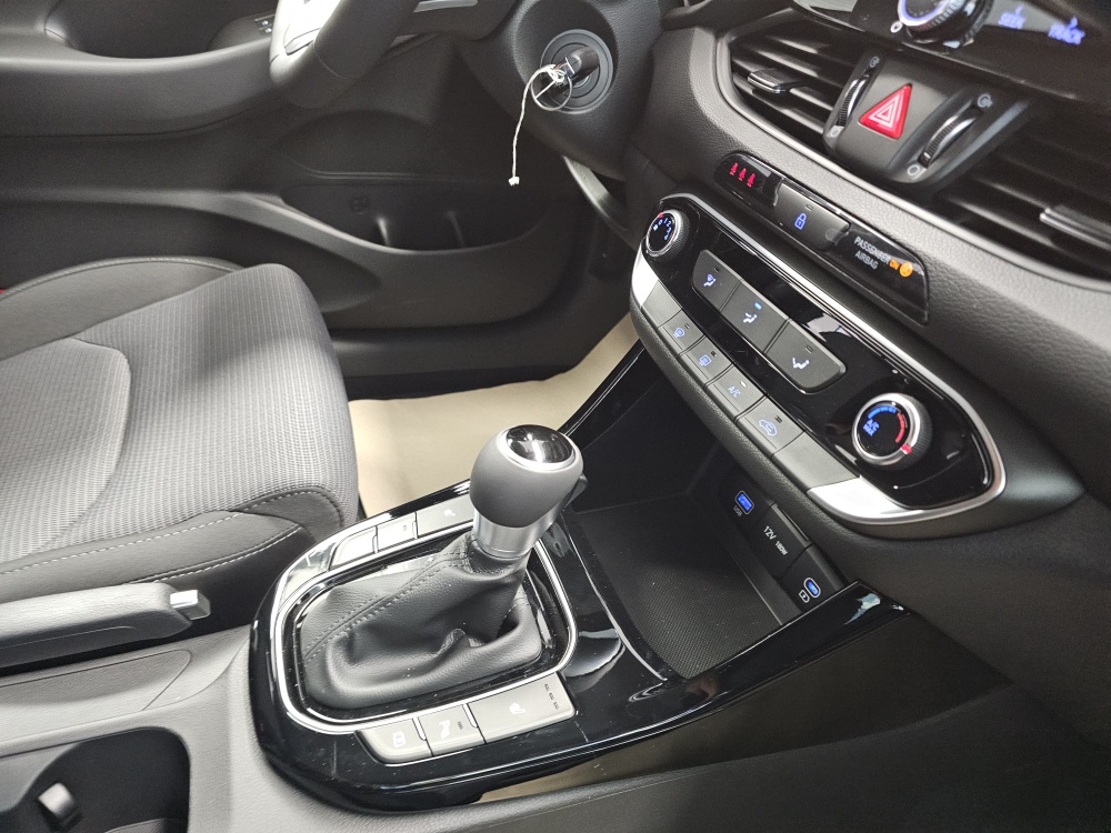 Hyundai i30 Kombi  bei Hoffmann Automobile in Wolfsburg kaufen und sofort mitnehmen - Bild 7