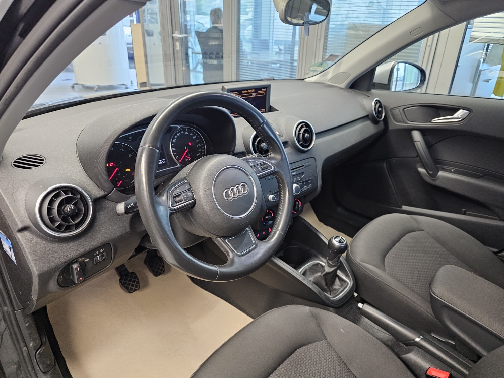 Audi A1 Sportback  bei Hoffmann Automobile in Wolfsburg kaufen und sofort mitnehmen - Bild 11