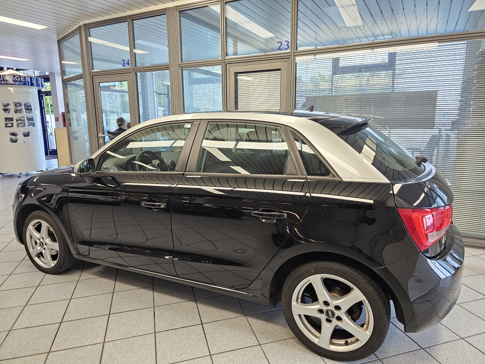 Audi A1 Sportback  bei Hoffmann Automobile in Wolfsburg kaufen und sofort mitnehmen - Bild 14