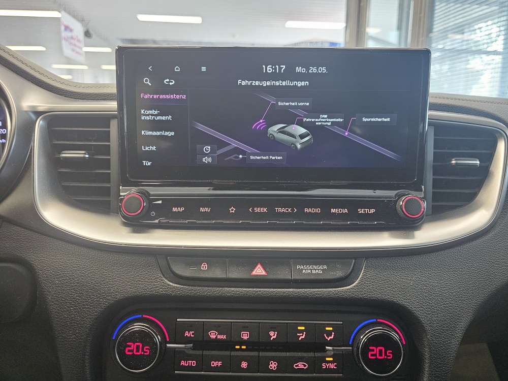 Kia Ceed  bei Hoffmann Automobile in Wolfsburg kaufen und sofort mitnehmen - Bild 10