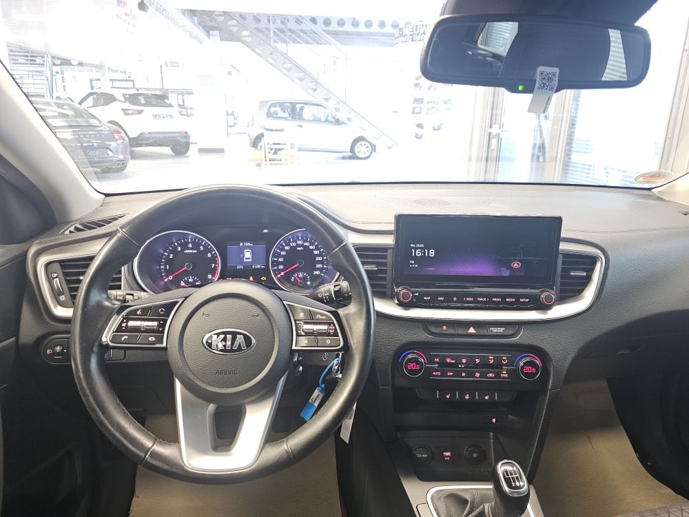 Kia Ceed  bei Hoffmann Automobile in Wolfsburg kaufen und sofort mitnehmen - Bild 13