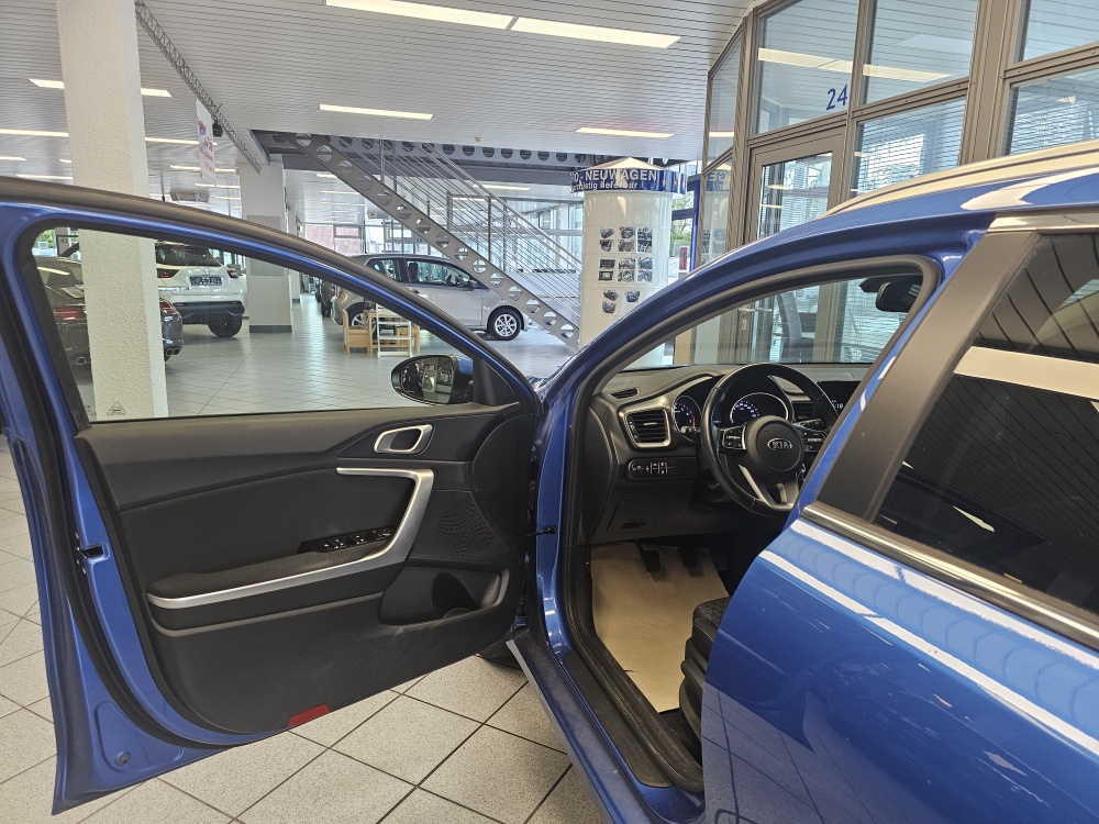 Kia Ceed  bei Hoffmann Automobile in Wolfsburg kaufen und sofort mitnehmen - Bild 16