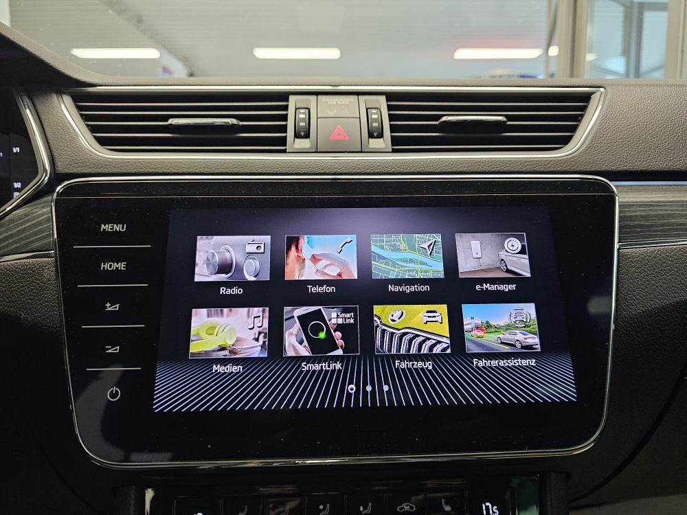 Skoda Superb  bei Hoffmann Automobile in Wolfsburg kaufen und sofort mitnehmen - Bild 13