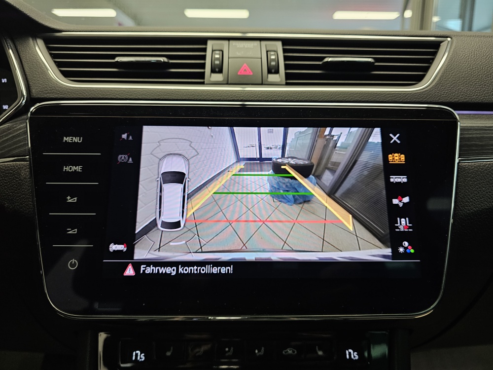 Skoda Superb  bei Hoffmann Automobile in Wolfsburg kaufen und sofort mitnehmen - Bild 16