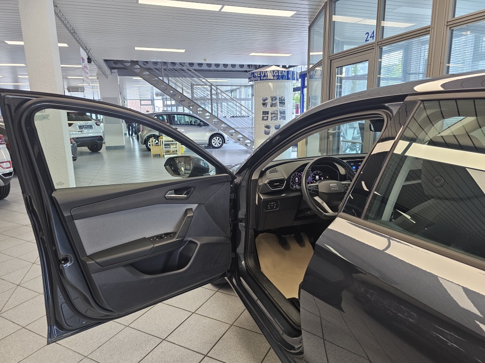 Seat Leon  bei Hoffmann Automobile in Wolfsburg kaufen und sofort mitnehmen - Bild 15