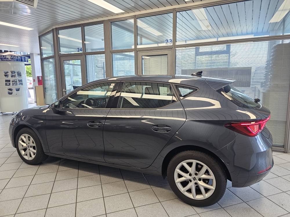 Seat Leon  bei Hoffmann Automobile in Wolfsburg kaufen und sofort mitnehmen - Bild 16