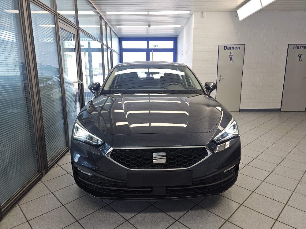 Seat Leon  bei Hoffmann Automobile in Wolfsburg kaufen und sofort mitnehmen - Bild 18
