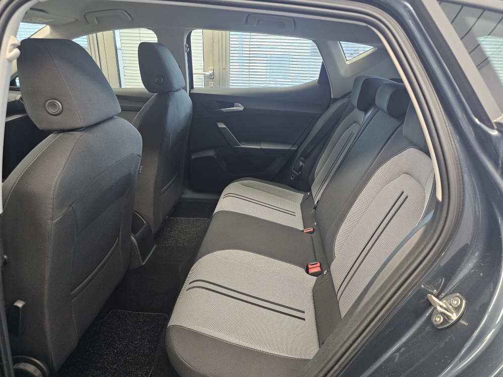 Seat Leon  bei Hoffmann Automobile in Wolfsburg kaufen und sofort mitnehmen - Bild 4