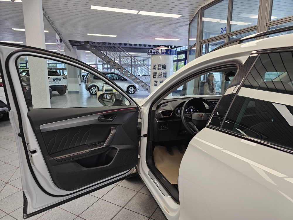 Cupra Formentor  bei Hoffmann Automobile in Wolfsburg kaufen und sofort mitnehmen - Bild 19