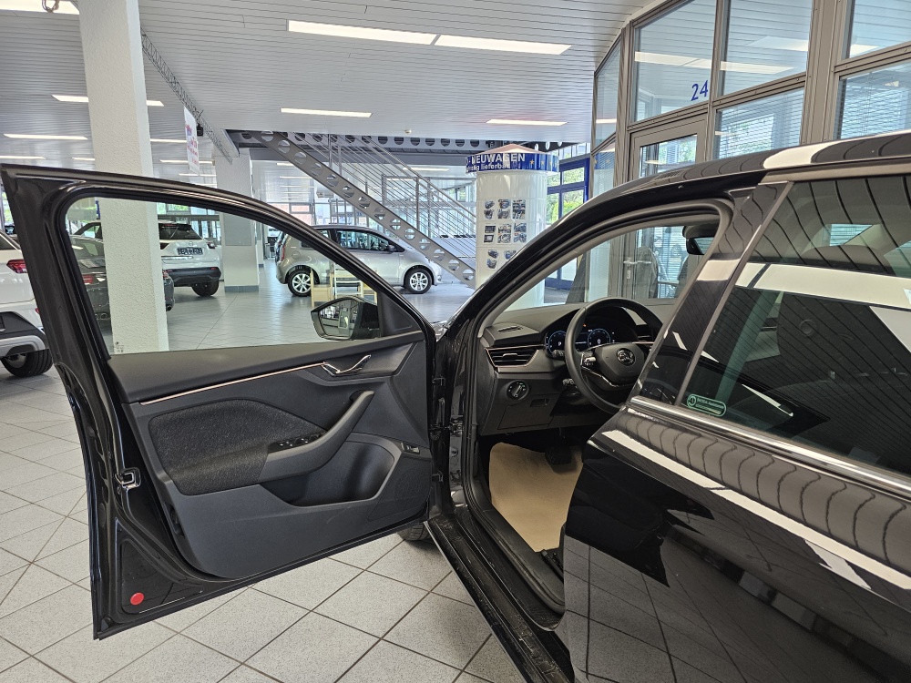 Skoda Scala  bei Hoffmann Automobile in Wolfsburg kaufen und sofort mitnehmen - Bild 18