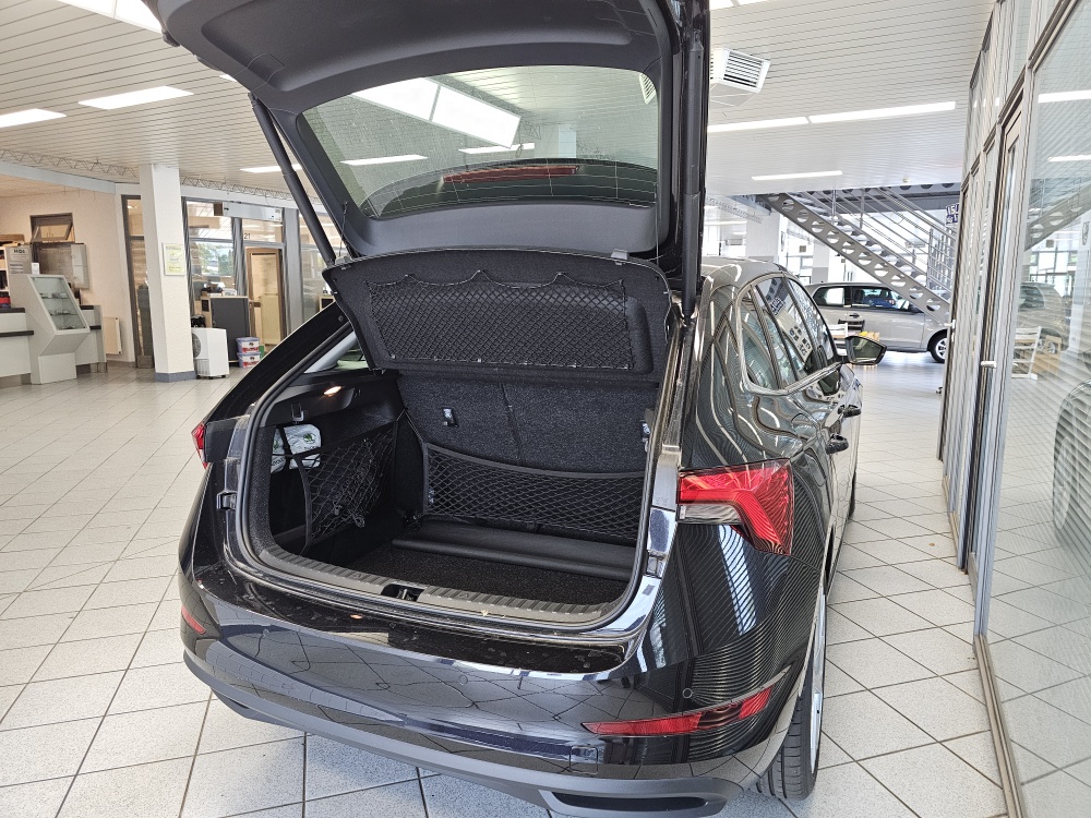 Skoda Scala  bei Hoffmann Automobile in Wolfsburg kaufen und sofort mitnehmen - Bild 2