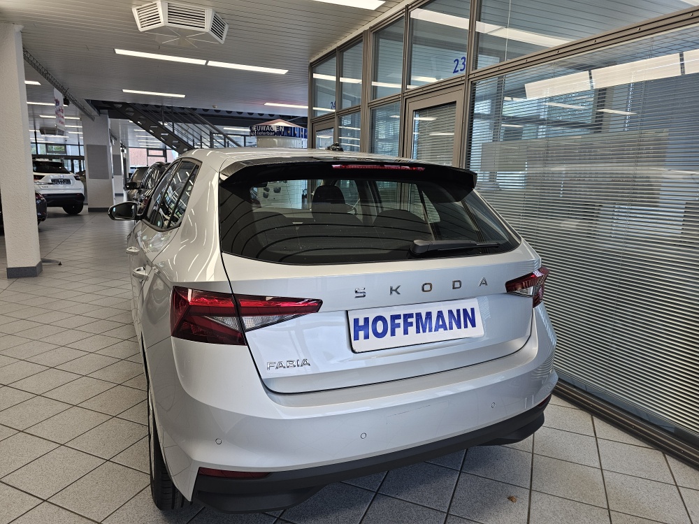 Skoda Fabia  bei Hoffmann Automobile in Wolfsburg kaufen und sofort mitnehmen - Bild 3