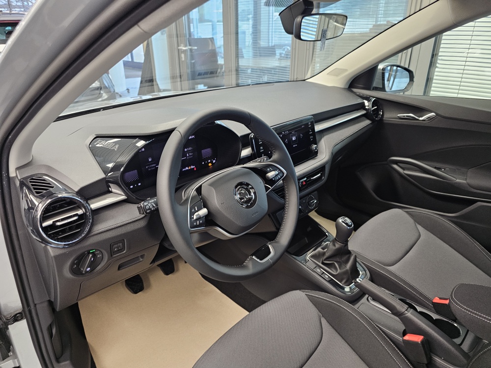 Skoda Fabia  bei Hoffmann Automobile in Wolfsburg kaufen und sofort mitnehmen - Bild 12
