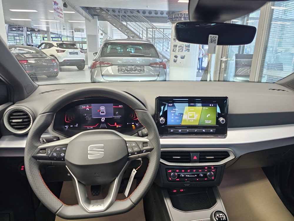 Seat Ibiza  bei Hoffmann Automobile in Wolfsburg kaufen und sofort mitnehmen - Bild 16