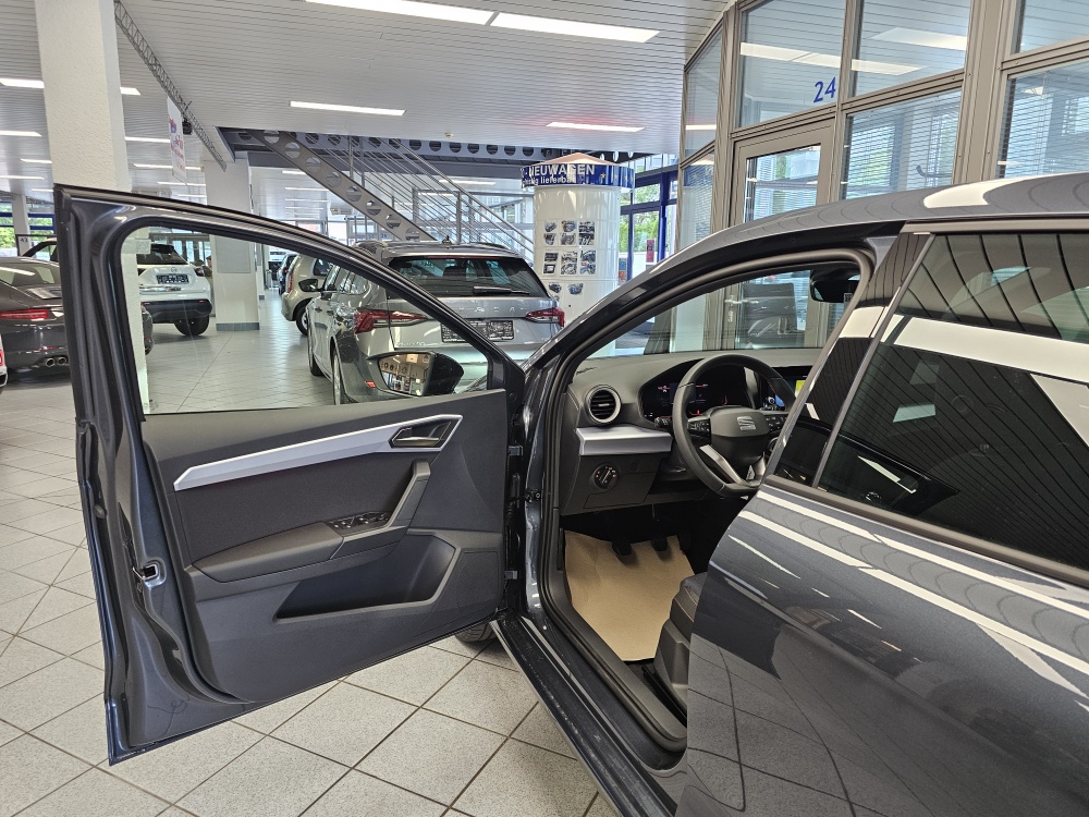 Seat Ibiza  bei Hoffmann Automobile in Wolfsburg kaufen und sofort mitnehmen - Bild 19