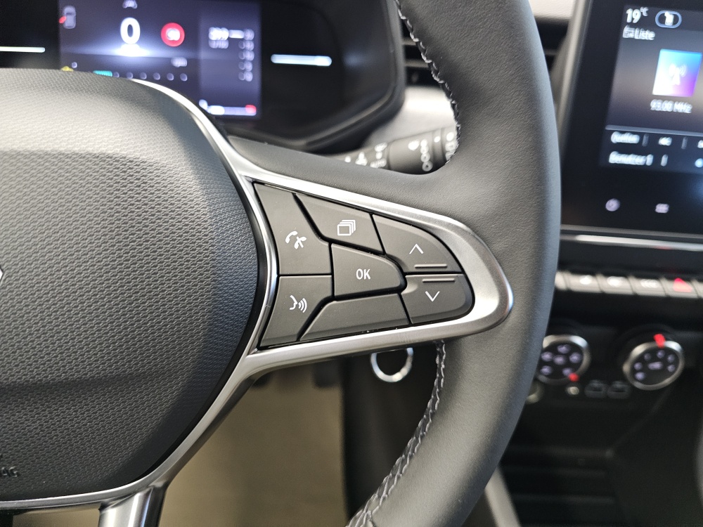 Renault Clio  bei Hoffmann Automobile in Wolfsburg kaufen und sofort mitnehmen - Bild 13