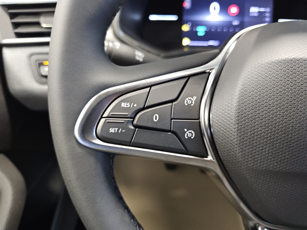 Renault Clio bei Hoffmann Automobile in Wolfsburg kaufen und sofort mitnehmen - Bild 11